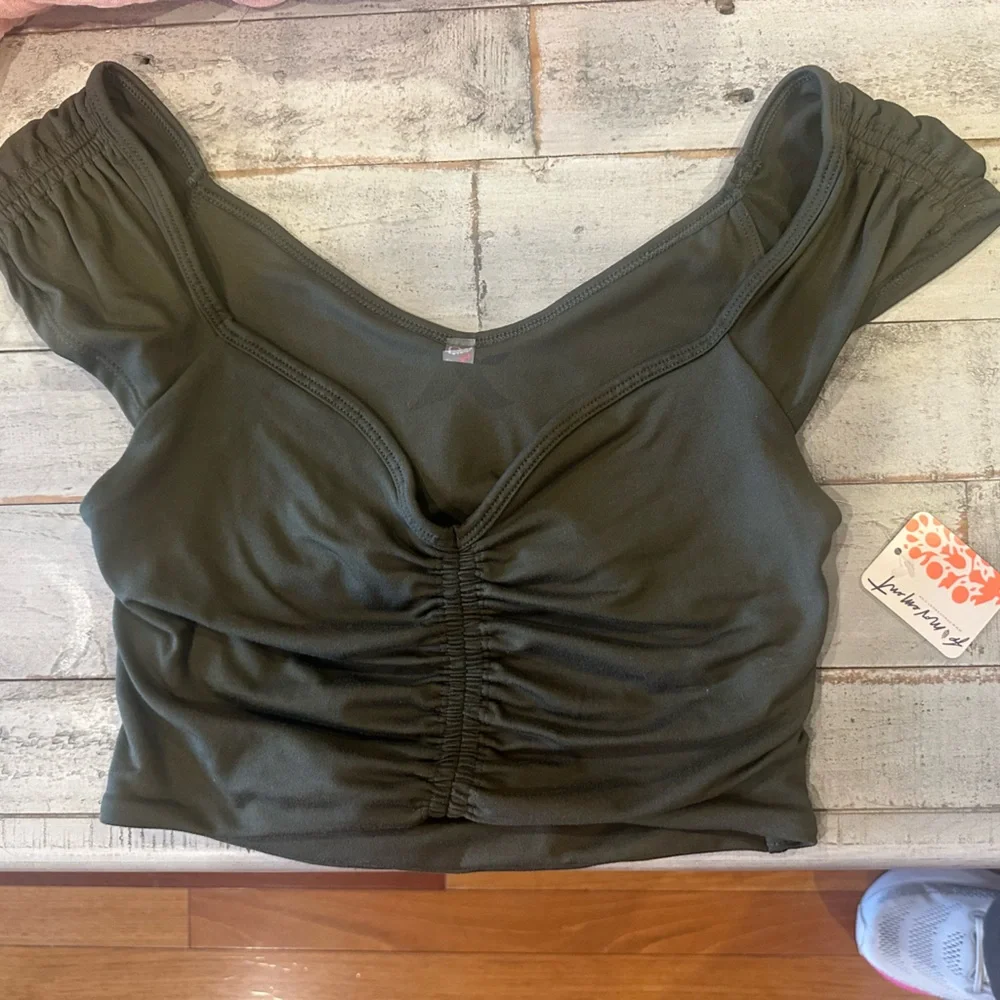 FP Movement by Free People Breathe Deeper Dark Olive Crop Top NWT - Picture 1 of 5